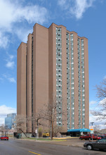 Third Avenue Towers in Minneapolis, MN - Building Photo - Building Photo