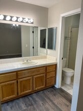 2725 Crystal Tree Dr in Redding, CA - Building Photo - Building Photo