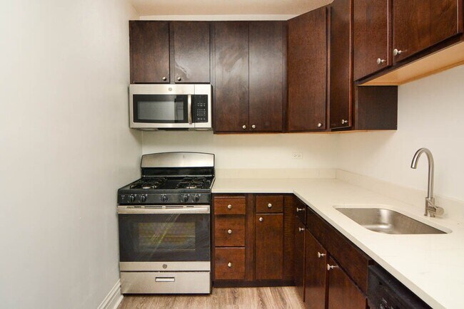 2936 W Palmer St in Chicago, IL - Building Photo - Building Photo