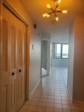 240 Harmon Cove Tower in Secaucus, NJ - Building Photo - Building Photo