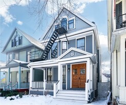 58 Cottage St in Buffalo, NY - Building Photo