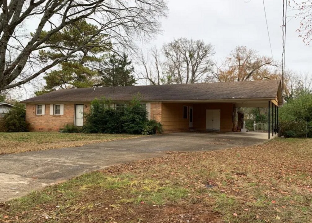 1340 Orlando Cir NE in Birmingham, AL - Building Photo