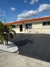 1299 W 77th St in Hialeah, FL - Building Photo - Building Photo