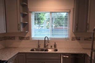 9703 National Blvd, Unit 1 in Los Angeles, CA - Building Photo