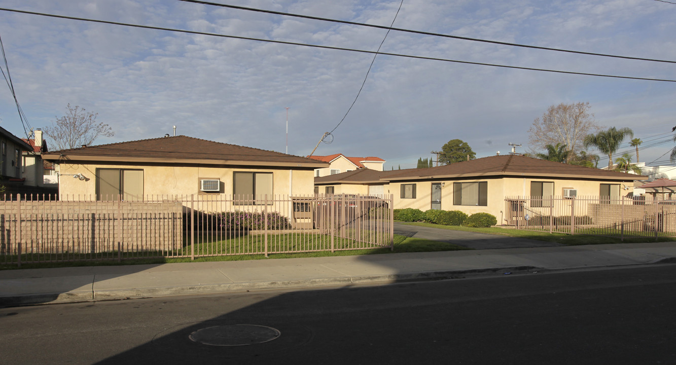 5751-5761 Kingman Ave in Buena Park, CA - Building Photo