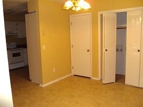 2228 Woodridge Ln in Florence, SC - Building Photo - Building Photo