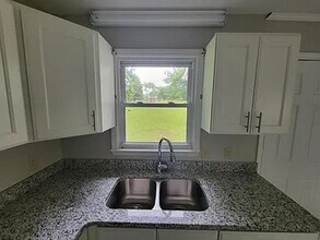 1615 E 10th St in Winston-Salem, NC - Building Photo - Building Photo