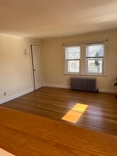 37 Cushing St in Quincy, MA - Building Photo - Building Photo