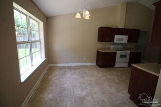 1090 Joaquin Rd in Pensacola, FL - Building Photo - Building Photo