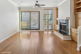 2501 N Wayne Ave in Chicago, IL - Building Photo - Building Photo