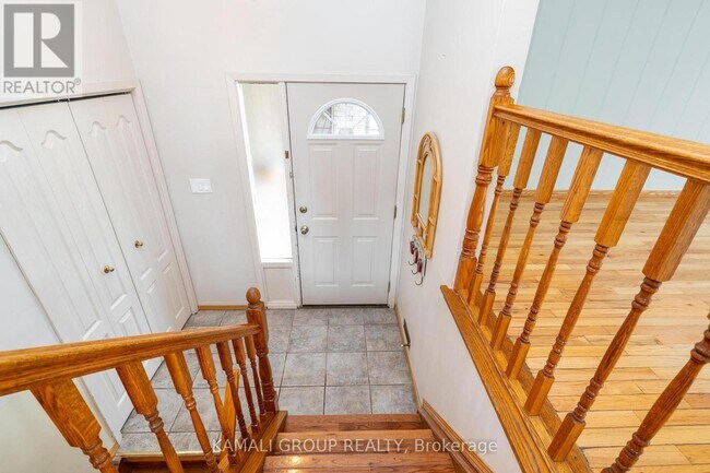 638 Carlton St in St Catharines, ON - Building Photo - Building Photo