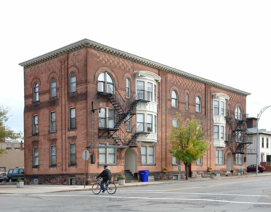 Franklin Street Apartments in Rochester, NY - Building Photo