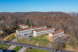 Cathell Townhomes in Pittsburgh, PA - Building Photo - Building Photo