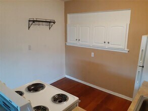 103 Avondale St-Unit -10 in Houston, TX - Building Photo - Building Photo