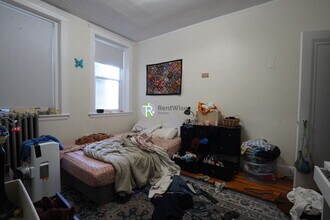 1820 Commonwealth Ave in Boston, MA - Building Photo - Building Photo
