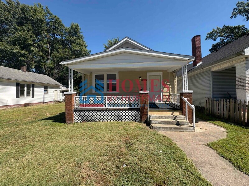 1628 Shadewood Ave in Evansville, IN - Building Photo