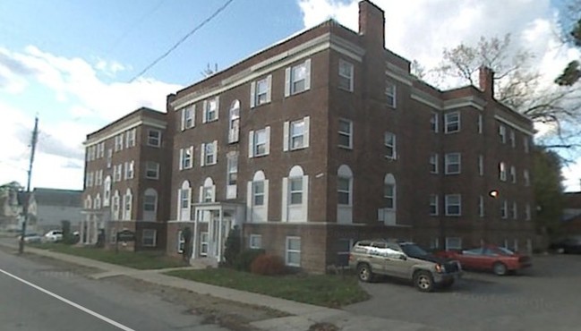 Milverton Apartments in Shaker Heights, OH - Building Photo - Building Photo