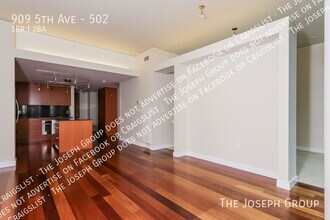909 5th Ave in Seattle, WA - Building Photo - Building Photo
