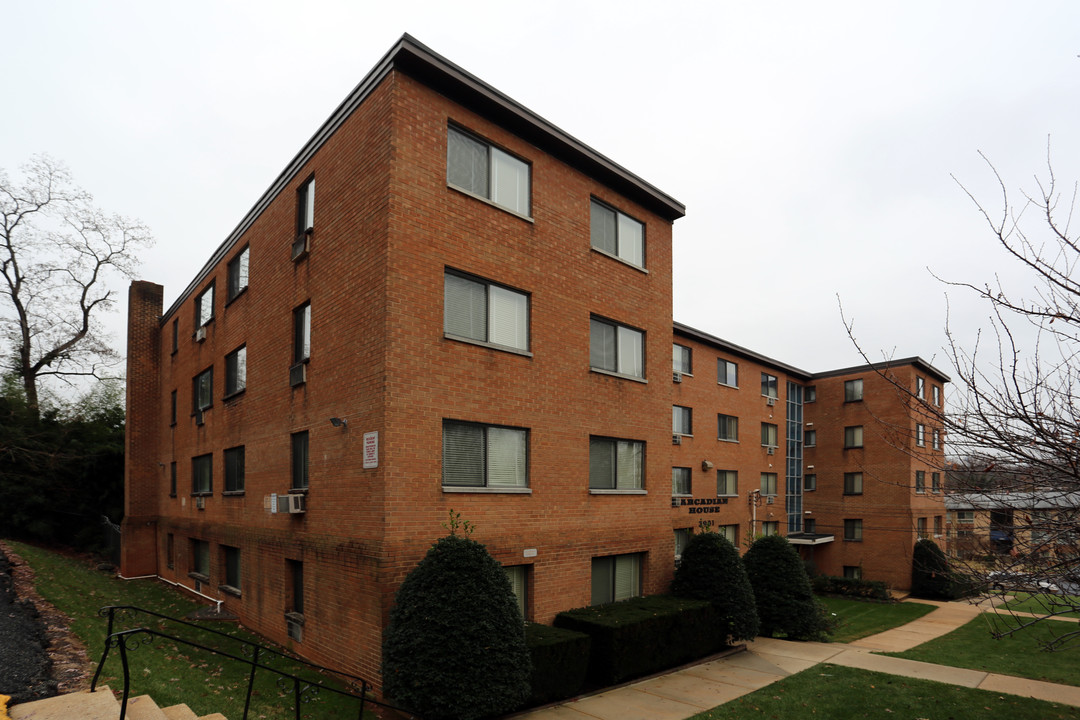 Arcadian House in Bladensburg, MD - Building Photo