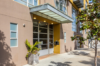 1310 Minnesota Street Lofts in San Francisco, CA - Building Photo - Building Photo