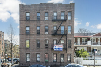 902 42nd St in Brooklyn, NY - Building Photo - Building Photo