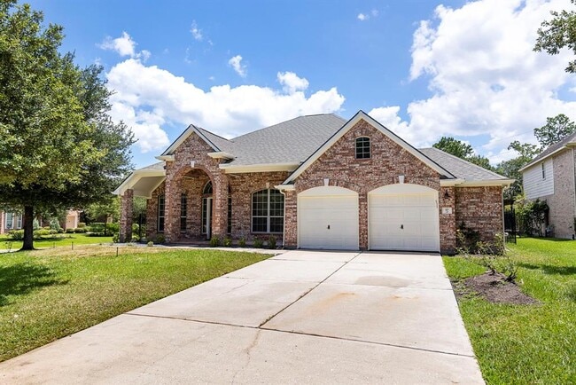 property at 10 Loxanhachee Pl