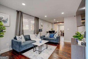 130 Mount Zion Rd in Atlanta, GA - Building Photo