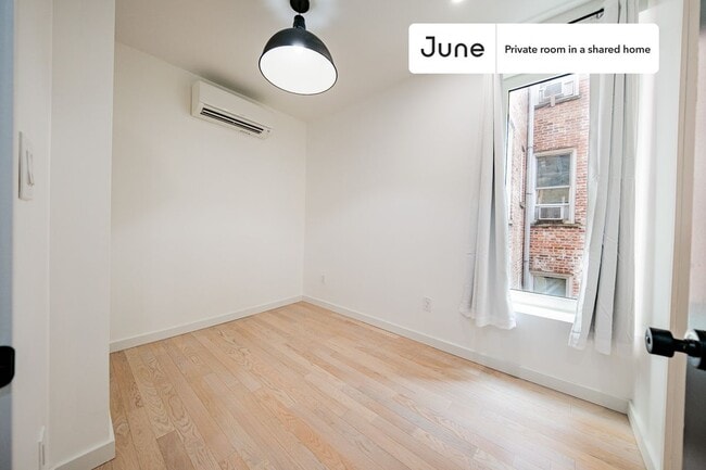 property at 624 E 17th St
