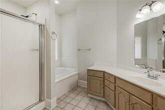 304 Mistletoe Dr in Norco, LA - Building Photo - Building Photo