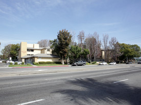 Whittier Manor Apartments