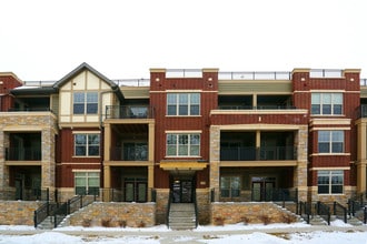 Wingra Shores in Madison, WI - Building Photo - Building Photo