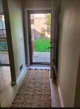 44900 Bayview Dr, Unit 14 in Novi, MI - Foto de edificio - Building Photo