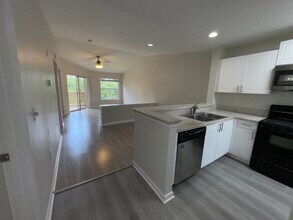 4823 Via Palm Lakes in West Palm Beach, FL - Building Photo - Building Photo