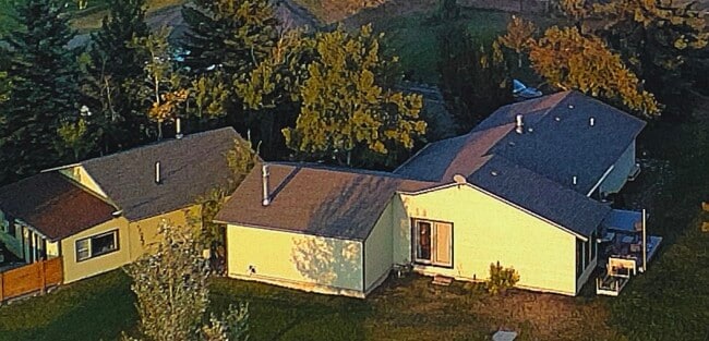 property at 2541 Blackjack Pl