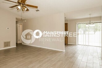 916 N Dean Cir in Deltona, FL - Building Photo - Building Photo