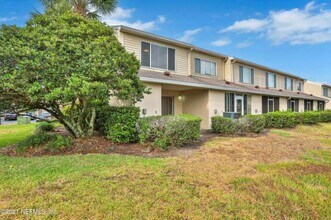 8230 Dames Point Crossing Blvd in Jacksonville, FL - Building Photo - Building Photo