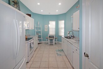 1230 Berkshire Cir in Venice, FL - Building Photo - Building Photo