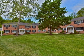 Brentwood Gardens in Wharton, NJ - Foto de edificio - Building Photo