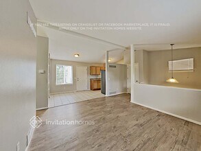 17032 E Wagontrail Pkwy in Aurora, CO - Foto de edificio - Building Photo