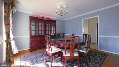 14119 Forest Ridge Dr in North Potomac, MD - Building Photo - Building Photo