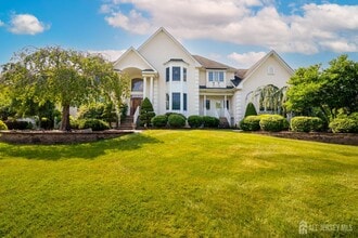 19 Meadowlark Dr in Plainsboro, NJ - Building Photo - Building Photo