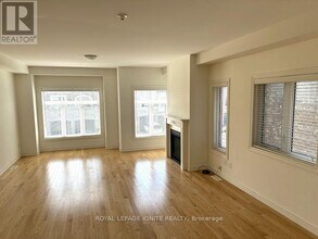 3850 Tufgar Cres in Burlington, ON - Building Photo - Building Photo