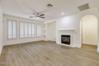 16844 N 98th Pl in Scottsdale, AZ - Building Photo - Building Photo