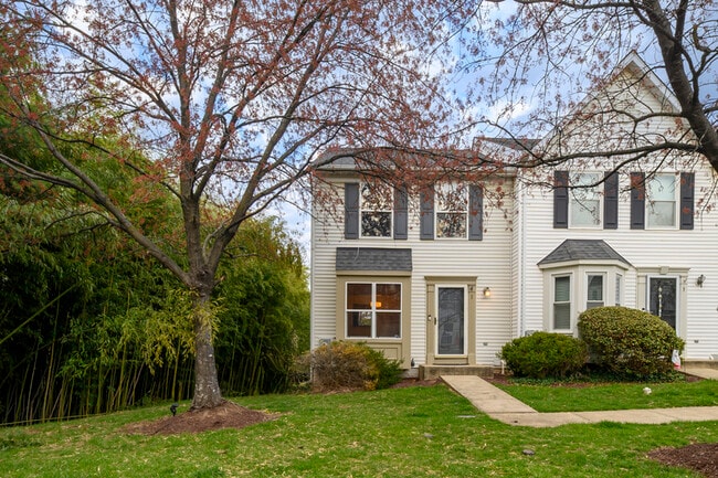 1 Lanhill Ct in Arbutus, MD - Foto de edificio - Building Photo