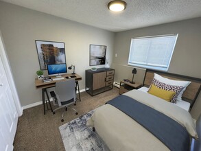 322 Bonnie Ct in Colorado Springs, CO - Building Photo - Building Photo