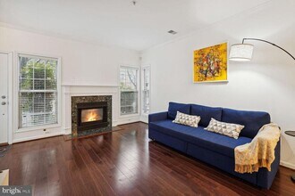 4688 Lawton Way in Alexandria, VA - Building Photo - Building Photo