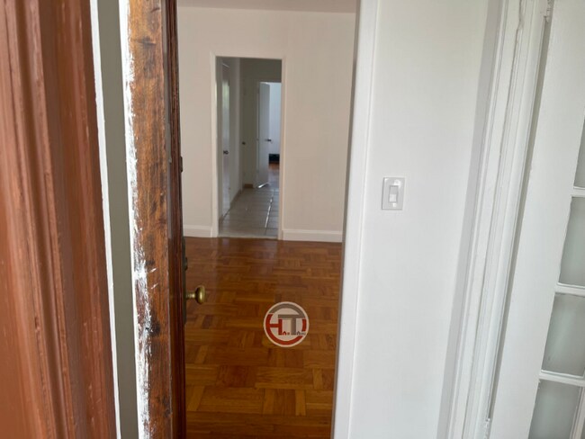 2115 Hone Ave-Unit -2 in Bronx, NY - Building Photo - Building Photo