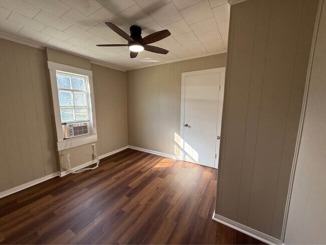 805 S McGown St in Rayne, LA - Building Photo - Building Photo