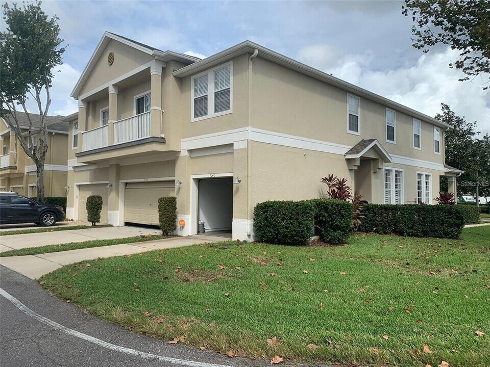7140 Red Lantern Dr in Harmony, FL - Building Photo
