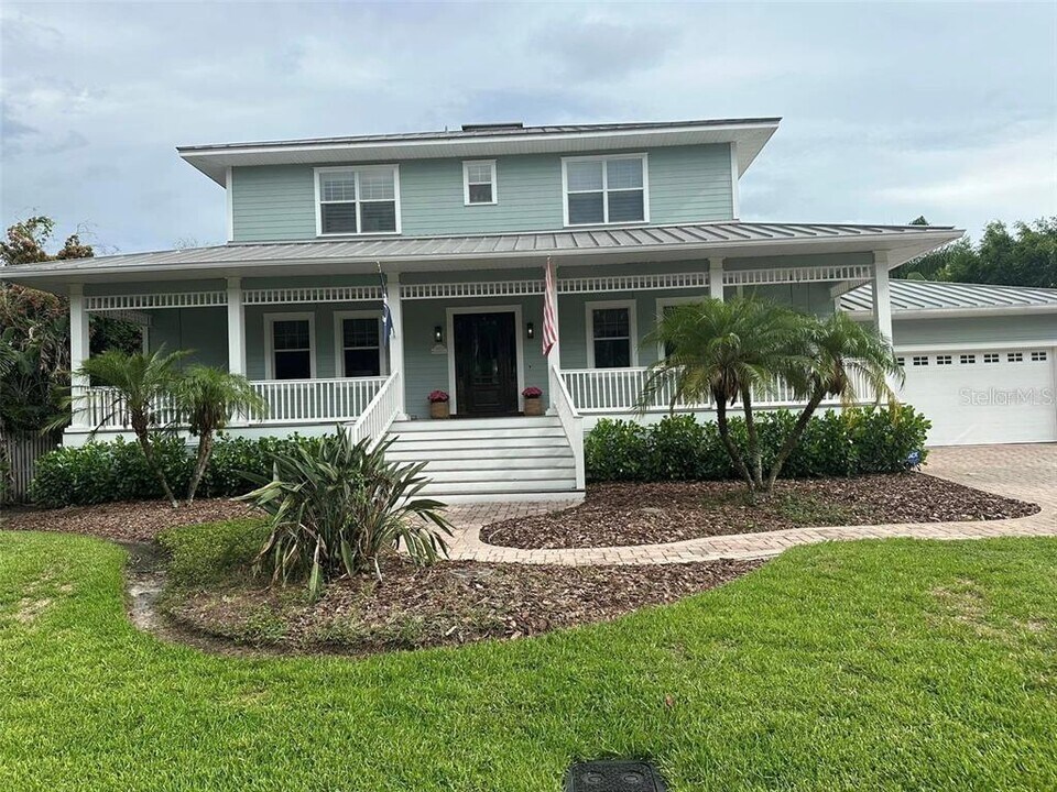 5006 W Longfellow Ave in Tampa, FL - Building Photo